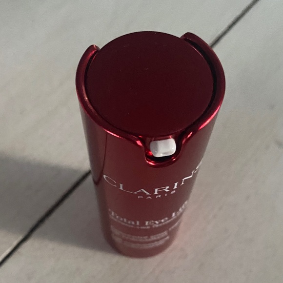 Clarins Total Eye Lift Concentrate - Picture 2 of 3
